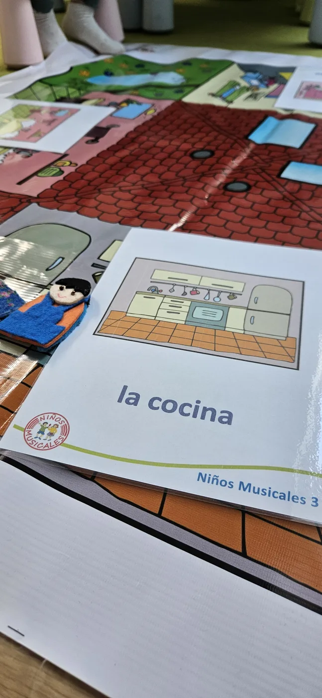 Zajęcia Musical English w Eurolink, nauka przez planszę i zabawę
